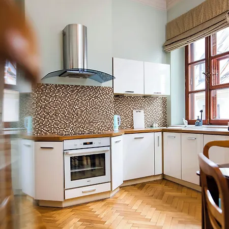 Kamienica Muzykow 4*