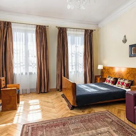 Boutique - Rynek 16 Hotel apartamentowy 4*