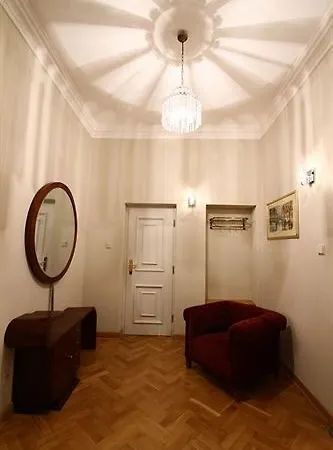 Aparthotel Kamienica Muzykow 4*