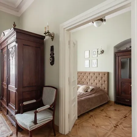 Boutique - Rynek 16 Апарт-отель 4*