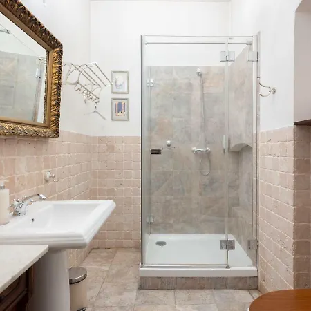 Kamienica Muzykow Aparthotel