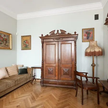 Boutique - Rynek 16 4*